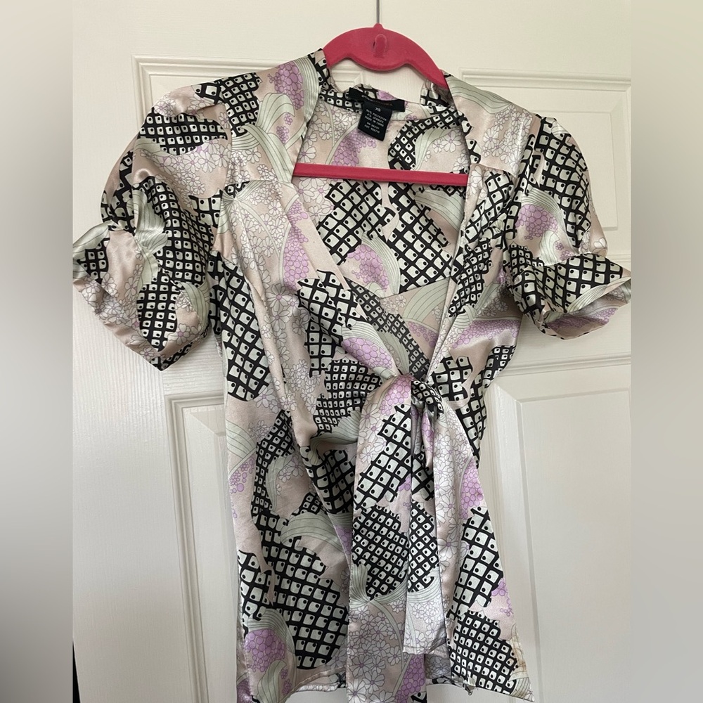 BCBG kimono silly top